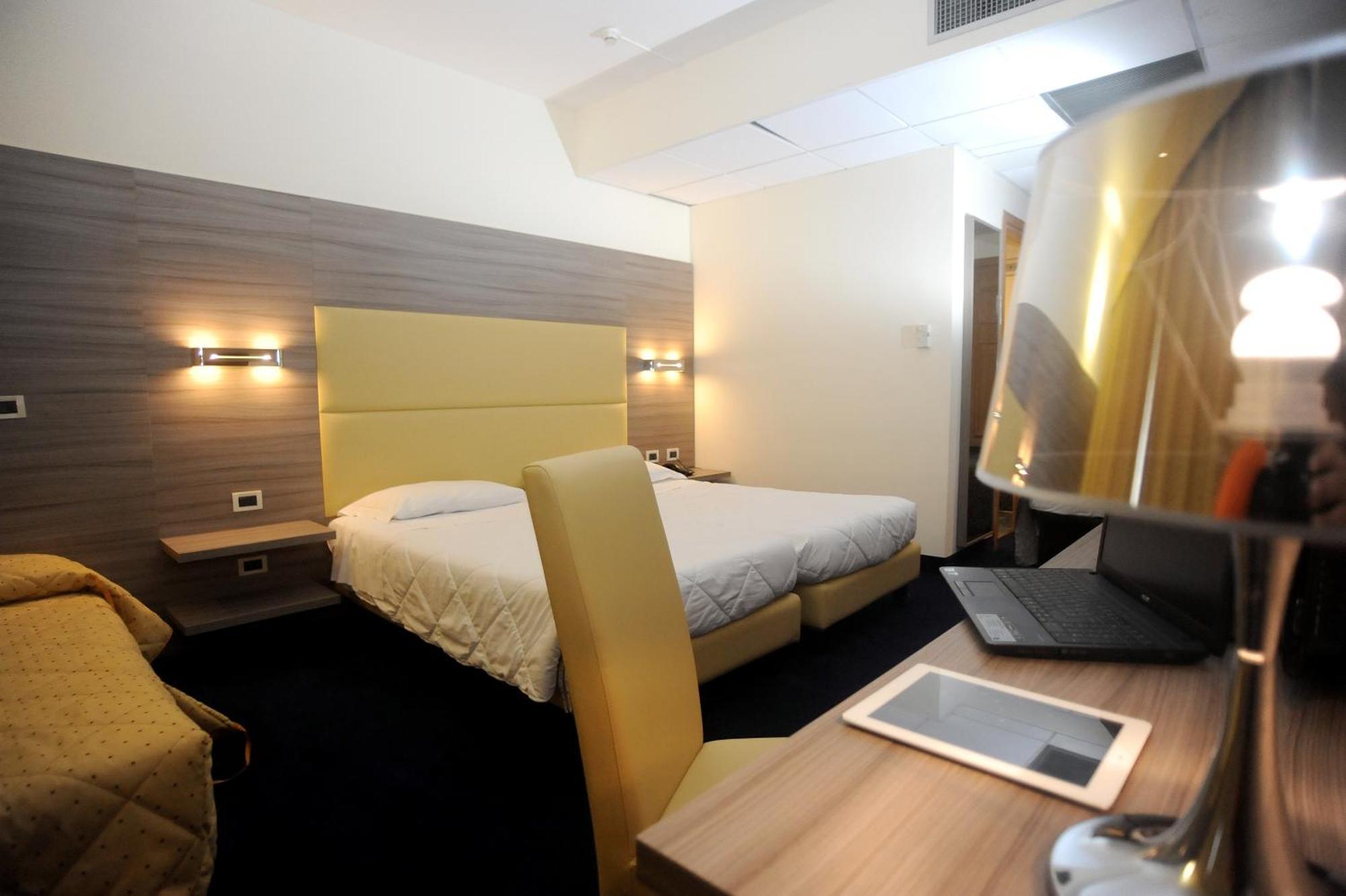 Palace Inn Rome Fiano Fiano Romano Room photo