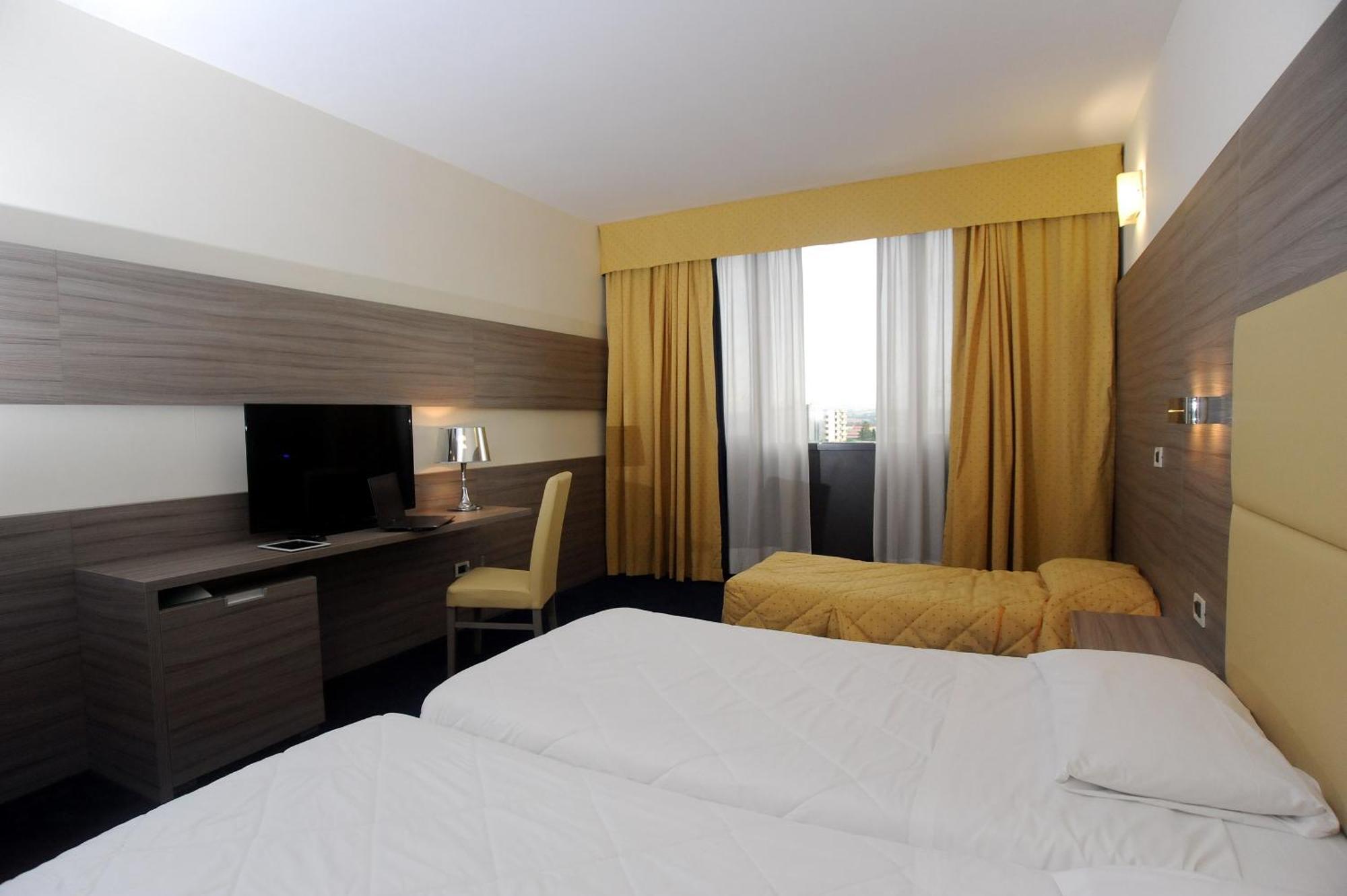 Palace Inn Rome Fiano Fiano Romano Room photo