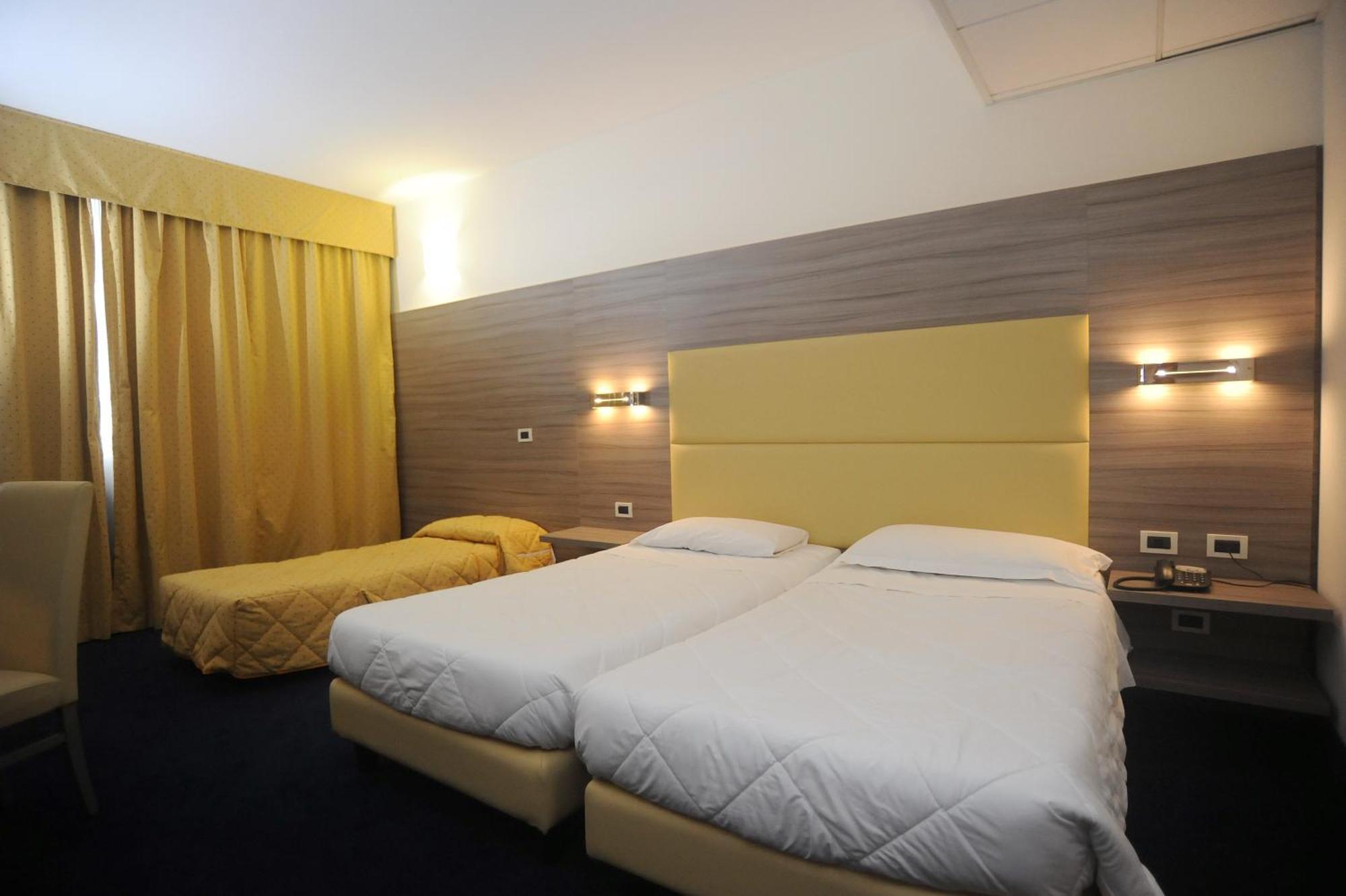 Palace Inn Rome Fiano Fiano Romano Room photo