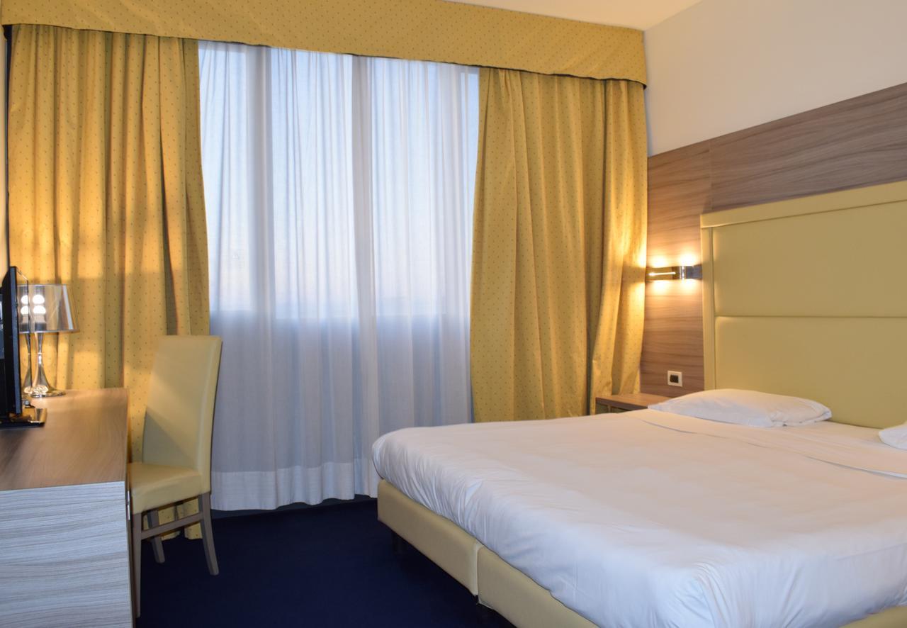 Palace Inn Rome Fiano Fiano Romano Exterior photo